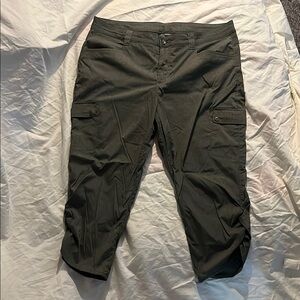 Women’s Olive Cargo Pants